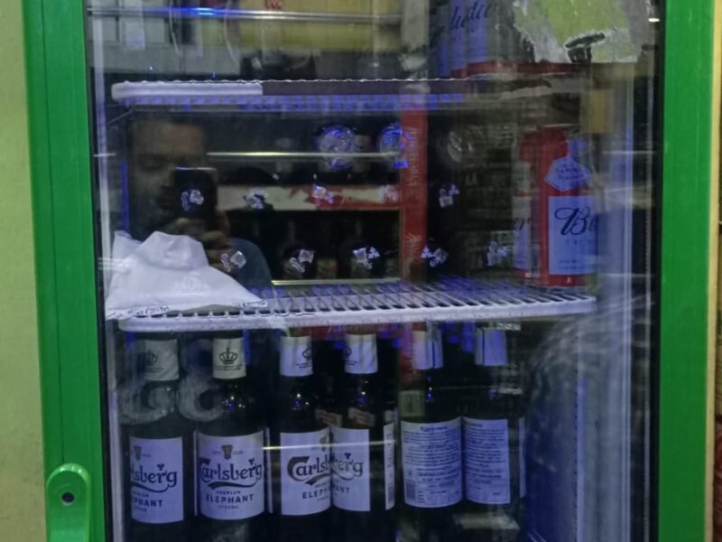 LIQUOR STORE/FL.OFF SHOP FOR SALE IN JADAVPUR